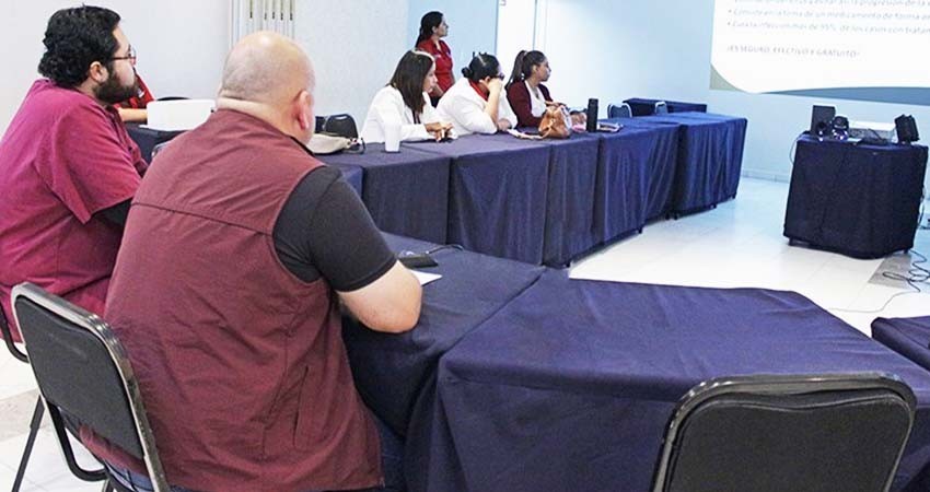 Capacita salud a centros penitenciarios en prevención y detección de VIH