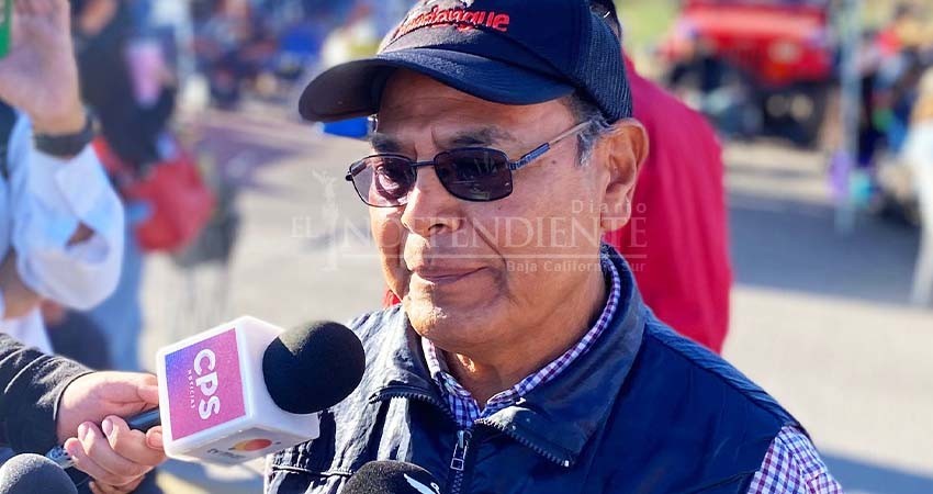 Maestros restringen el ingreso de ex directora a la Secundaria 20; persisten los problemas