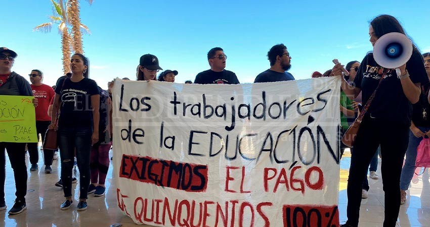 Continúan las protestas del magisterio; toman el Centro de Convenciones