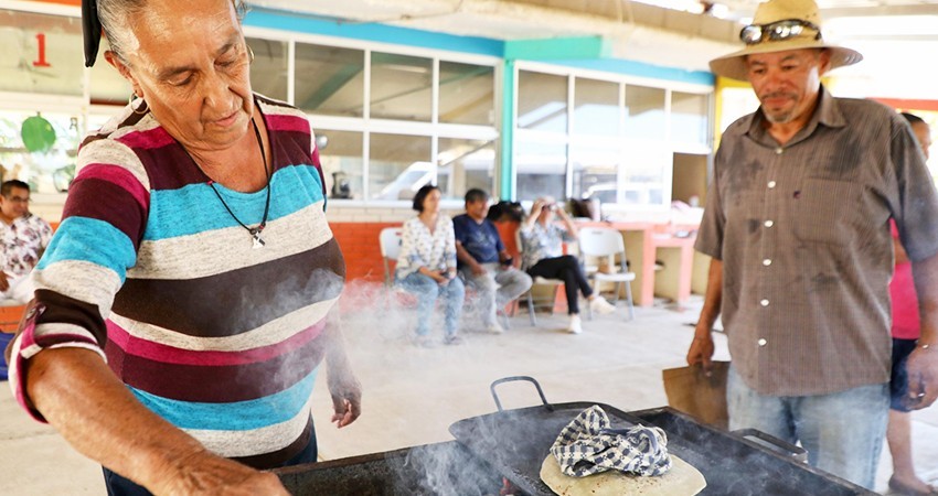 Se llevó a cabo la primera edición del Tianguis Regional de Los Planes