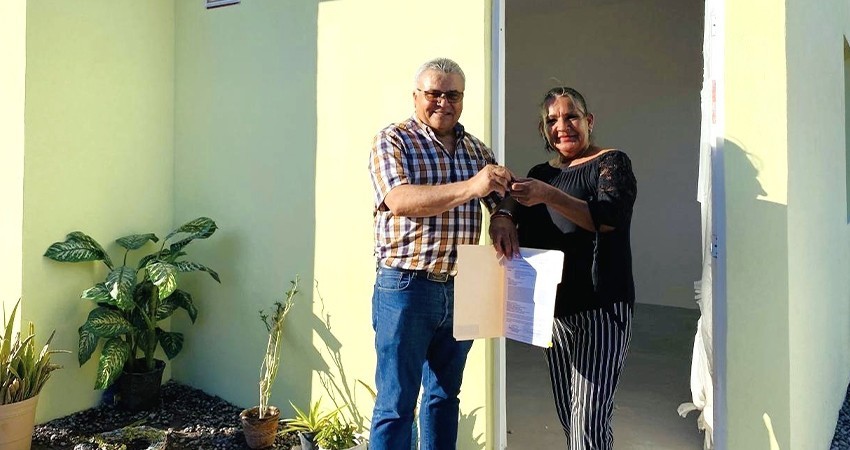 Con una inversión de más de 2 mdp entrega INVI 10 cuartos dormitorios en Loreto