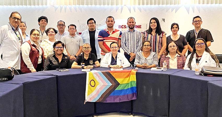 Presenta Salud estatal a colectivos protocolo para el acceso a servicios sin discriminación