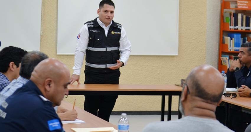 Capacitan a brigadistas de La Paz para la temporada de lluvias y ciclones tropicales 2024