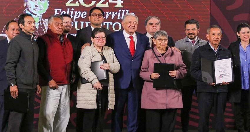 AMLO comienza entrega de Fondo de Pensiones para el Bienestar