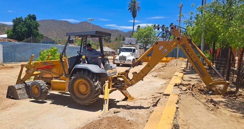 Inicia SEPUIMM construcción de techumbre en San Antonio; ejercen 5 MDP