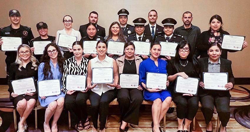 Reciben elementos de la unidad de atención a víctimas capacitación en el extranjero.