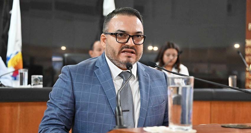 Elige Congreso de BCS a Bárbaro Valenzuela Serrano como Magistrado del TSJ