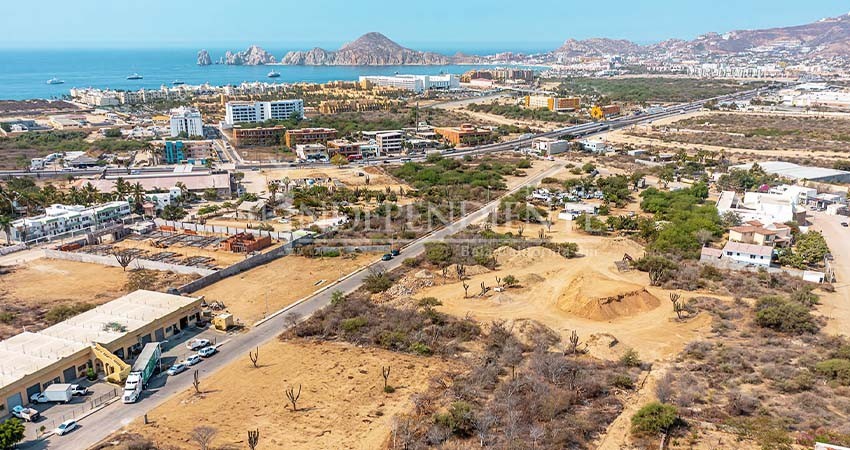 Reclaman ciudadanos de El Tezal al gobierno de Los Cabos por falta de obras