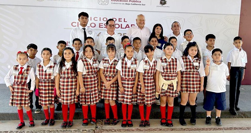 Encabeza gobernador Castro Cosío el inicio del ciclo escolar 2024-2025