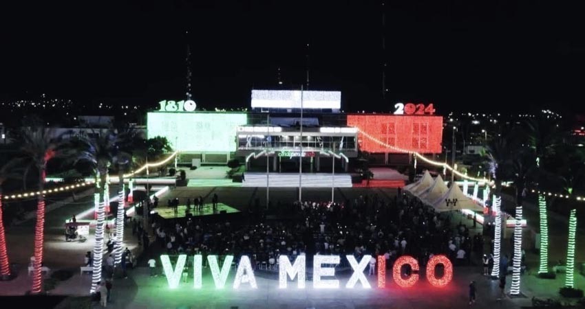 Enciende Castro Cosío iluminación alusiva a las festividades de septiembre en BCS