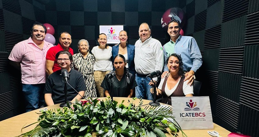 Pone en marcha ICATEBCS su nueva cabina de locución