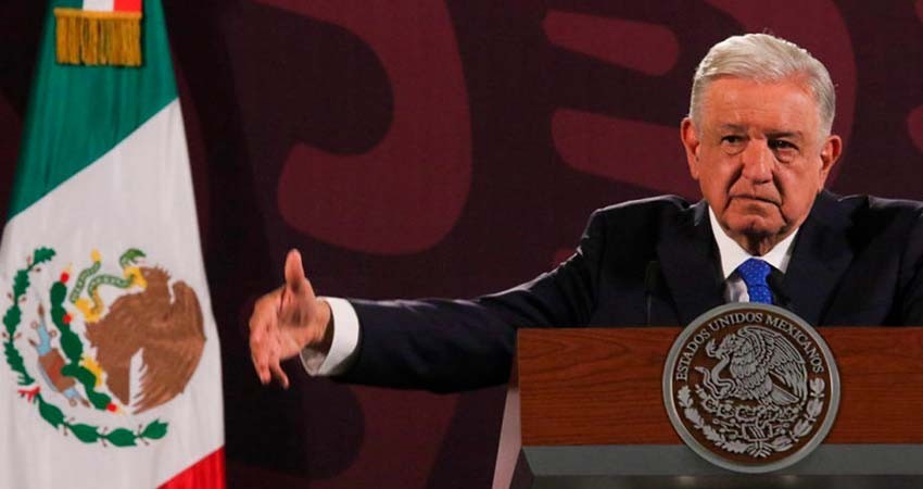 AMLO acusa que 'la mitad de trabajadores del Poder Judicial son familiares'