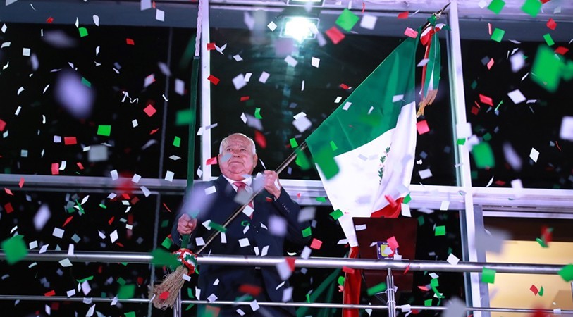 Conmemora el gobernador Castro Cosío el 214 aniversario del grito de independencia