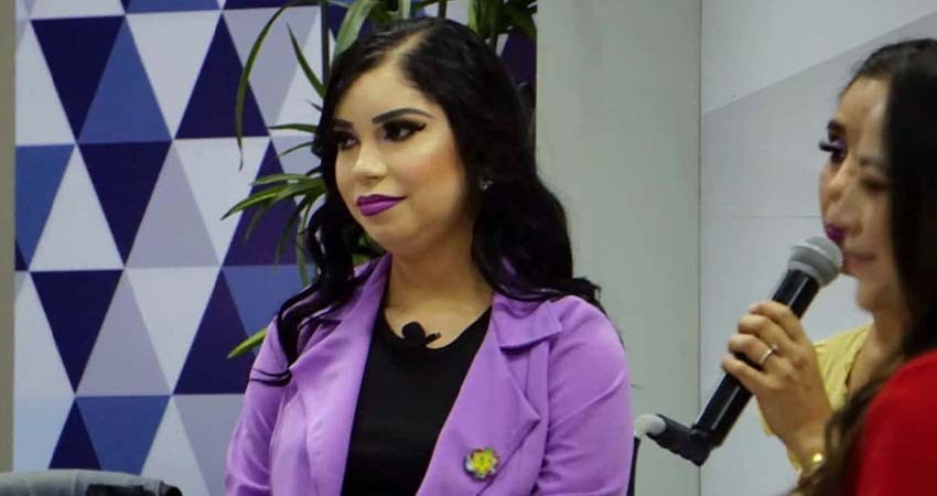 Llevan a cabo en la paz panel “Mujeres sobresalientes en BCS”