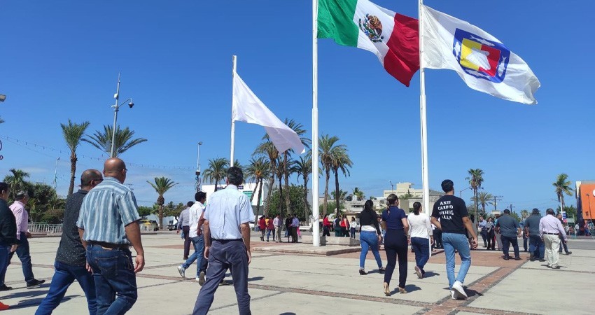 Simulacro por sismo en BCS revela áreas de mejora en tiempos de evacuación del personal de Gobierno del estado