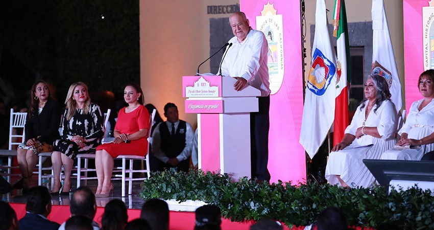 Asiste Castro Cosío a la toma de protesta de la nueva alcaldesa de Loreto, Paz del Alma Ochoa