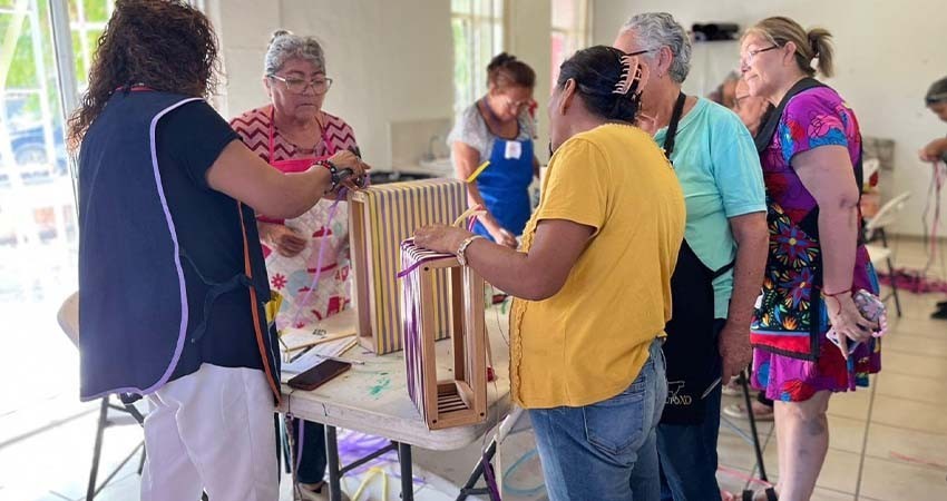 Imparten talleres gratuitos en puntos de encuentro comunitario: SEDIF
