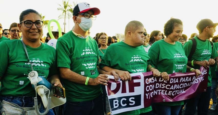 Participa el gobierno de BCS en marcha por la discapacidad en La Paz