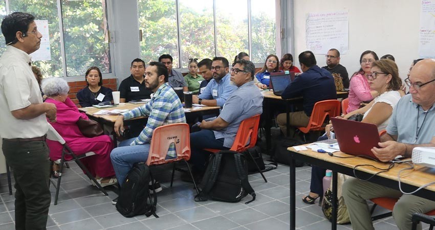 Finaliza en La Paz primera etapa de la caravana académica de nivel básico