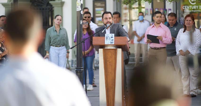 Anuncia el alcalde Christian Agúndez regulación en obro a tianguis de CSL