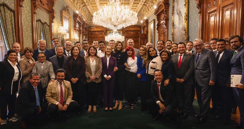 Claudia Sheinbaum: “Recuperamos el derecho del pueblo a la salud pública”; se reúne la presidenta con gobernadores del país