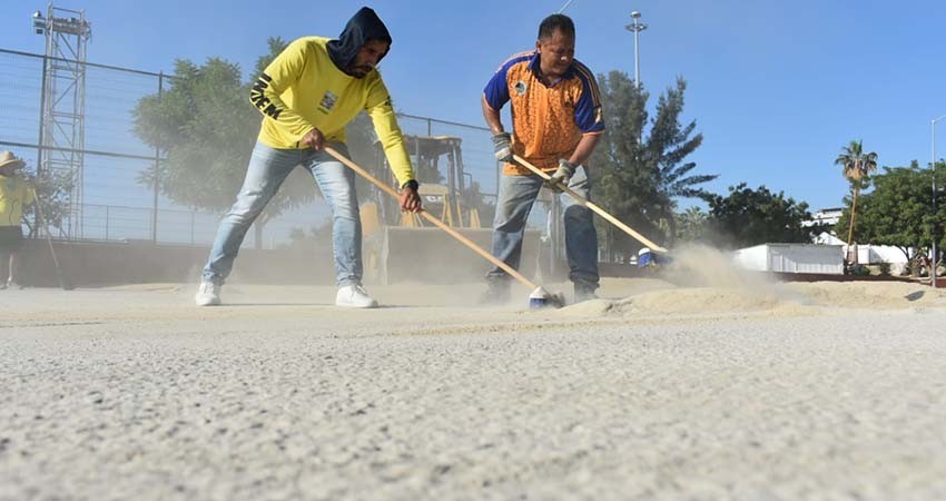 Trabajan autoridades en rehabilitación y rescate de 168 espacios deportivos en Los Cabos