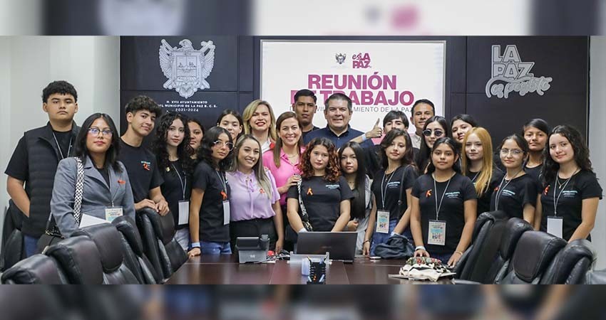Reconoce el Ayuntamiento de La Paz a integrantes del Parlamento de la Juventud Sudcaliforniana 2024