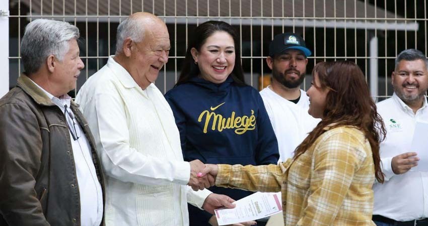 Entrega Víctor Castro apoyos productivos pesqueros en Santa Rosalía