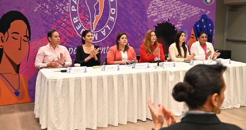 Inician trabajos del III Parlamento de Mujeres de BCS