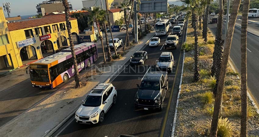 Trabajan socios del CCC y autoridades de gobierno en una tercera vialidad que conecte SJC y CSL