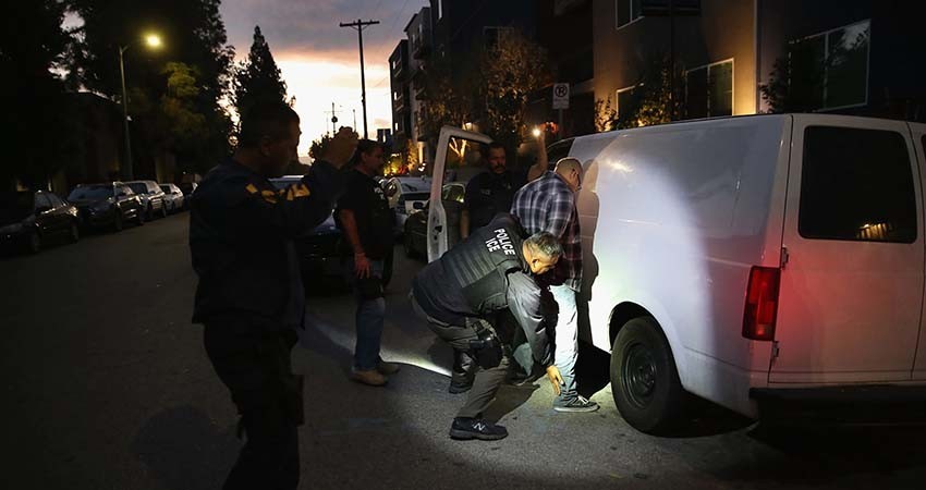 Trump planea permitir arrestos de migrantes en escuelas o iglesias: NBC