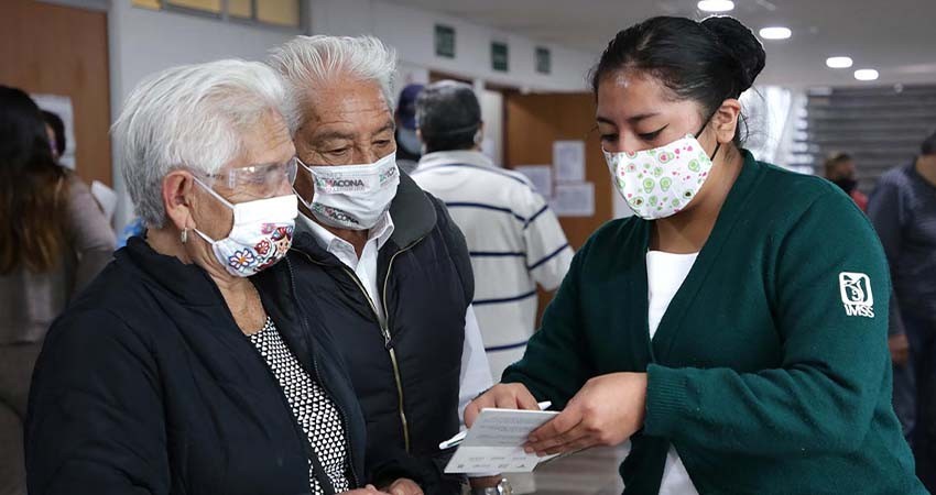 IMSS fortalece plantilla de enfermeros y enfermeras, suman 122 mil profesionales