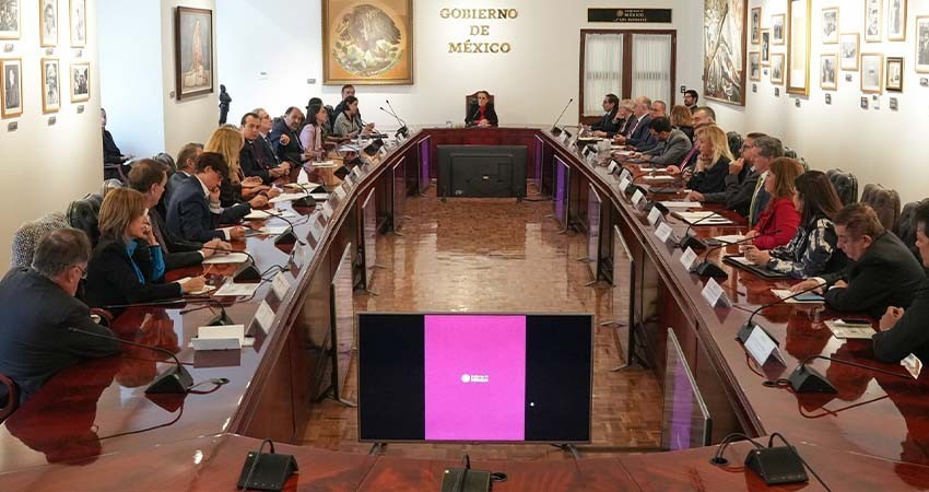 Sheinbaum presenta a empresarios plan económico ante regreso de Trump