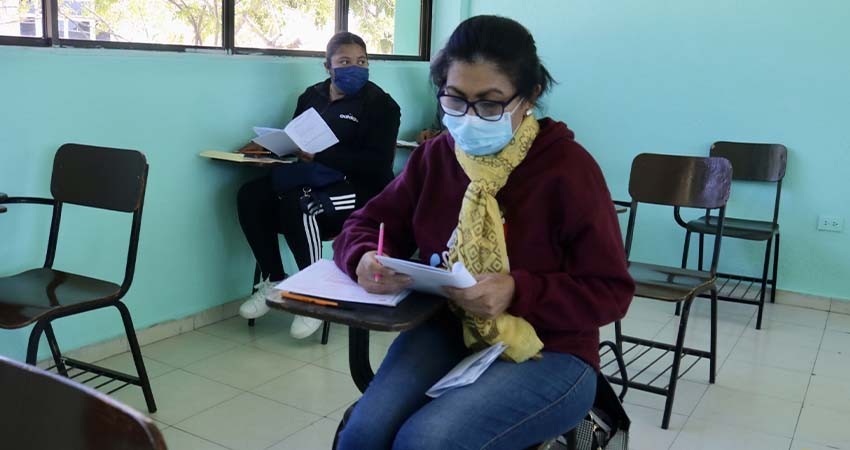 SEP y CROC firman convenio para dar a trabajadores servicio de preparatoria abierta