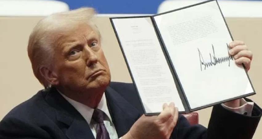 Trump firma orden para declarar cárteles como grupos terroristas
