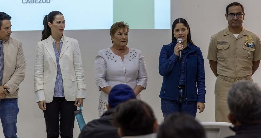 Sociedad y tres órdenes de gobierno trabajan en la mejora de servicios turísticos en la Bahía de La Paz
