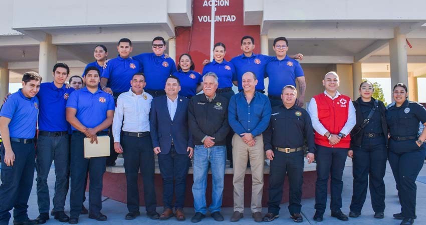 Se gradúan 11 nuevos elementos de la Academia de Formación Inicial para Bomberos