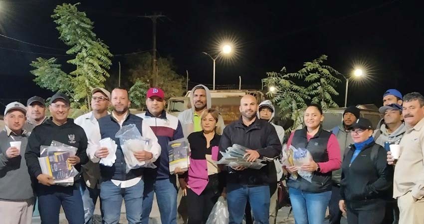 Entregan material de trabajo a personal de la Dirección de Sustentabilidad y Manejo de Residuos