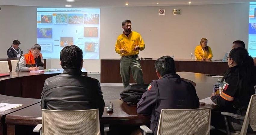 Recibe personal de Protección Civil, curso de manejo de fuego y sistema de comando de inciden-tes