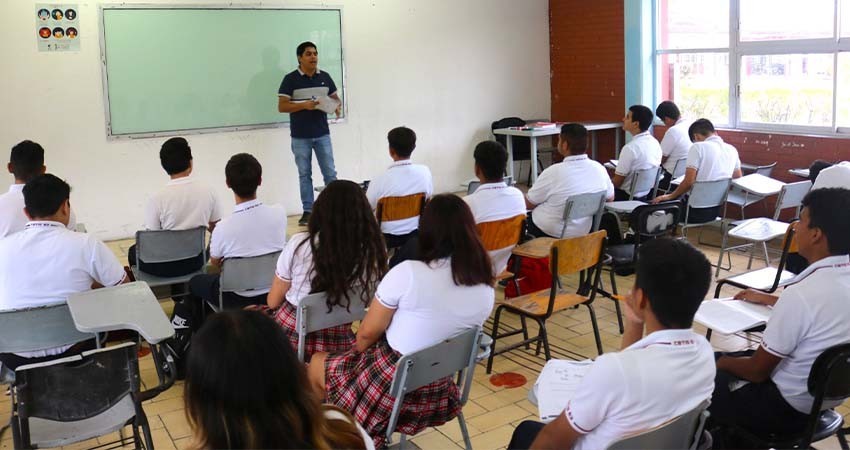 Reanudan clases más de 39 mil estudiantes de nivel preparatoria en BCS