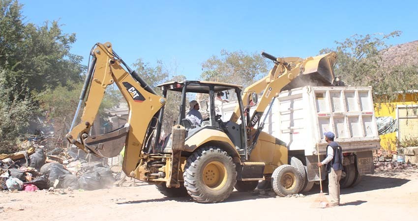 Recolectan más de 20 toneladas de residuos en la colonia Villas de Guadalupe
