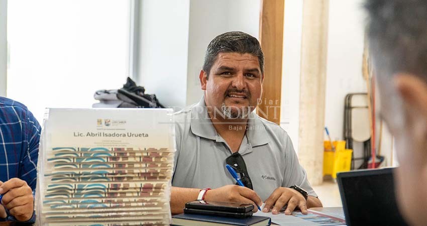 Denuncian cooperativas al Director Municipal de Pesca de Los Cabos por "conflictos de interés"