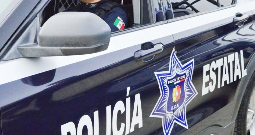 “Pura verga me detienen”; Elemento de la policía estatal es detenido con drogas