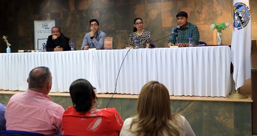Presentan en la UABCS libro sobre experiencias docentes en torno a la Nueva Escuela Mexicana