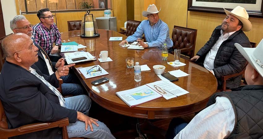 Ante autoridades federales gestiona diputado Pérez Sanchez esquemas para mejorar el precio para el ganado y apoyos por la sequía en BCS