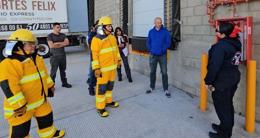 Bomberos de La Paz intensifican inspecciones en comercios para evitar accidentes