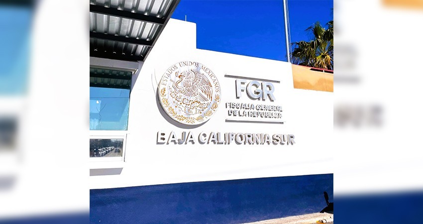 Por posesión de inhibidor de señal, dan sentencia condenatoria contra dos personas en La Paz