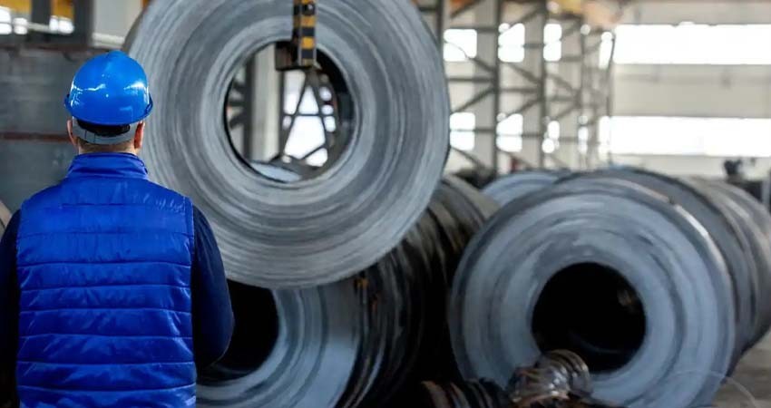 Industria mexicana del acero anuncia inversión de 8,700 mdd