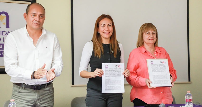 Firma Ayuntamiento de La Paz convenio de colaboración con la Universidad Mundial