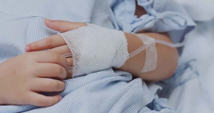 Muere una niña mexicana de 3 años con gripe aviar, el primer caso humano en México